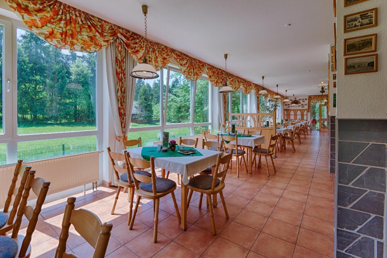 Hotel Haus Oberland Masserberg Exteriör bild