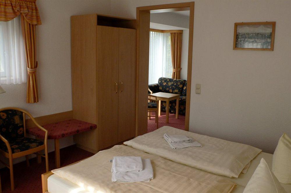 Hotel Haus Oberland Masserberg Exteriör bild