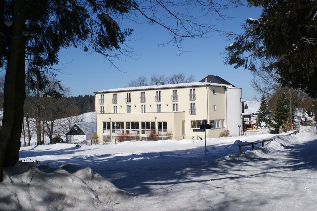Hotel Haus Oberland Masserberg Exteriör bild